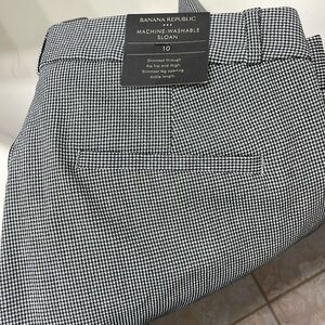 Banana Republic Black and White Cropped Pants